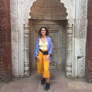 Meet your Posher, Maya